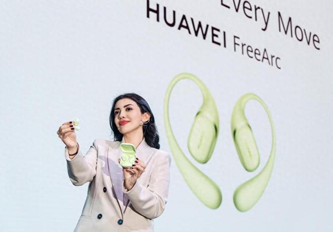 耳挂式耳机开放式耳机市场迎来新突破龙八国际娱乐网站华为海外发布首款