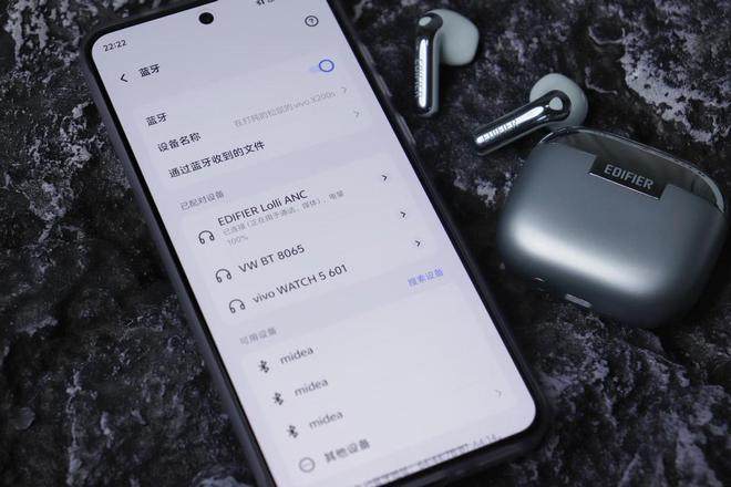 莉豆体验：出街吸睛利器！半入耳降噪新标杆漫步者萝(图9)